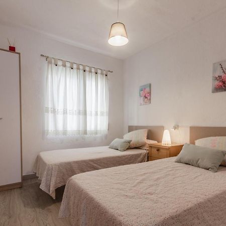 Апартаменти 2Br Flat - Aircon - 5 Min Walk To Benidorm Beach Екстер'єр фото