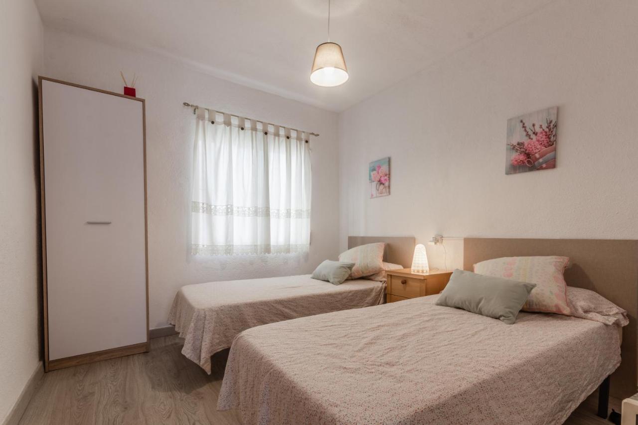 Апартаменти 2Br Flat - Aircon - 5 Min Walk To Benidorm Beach Екстер'єр фото
