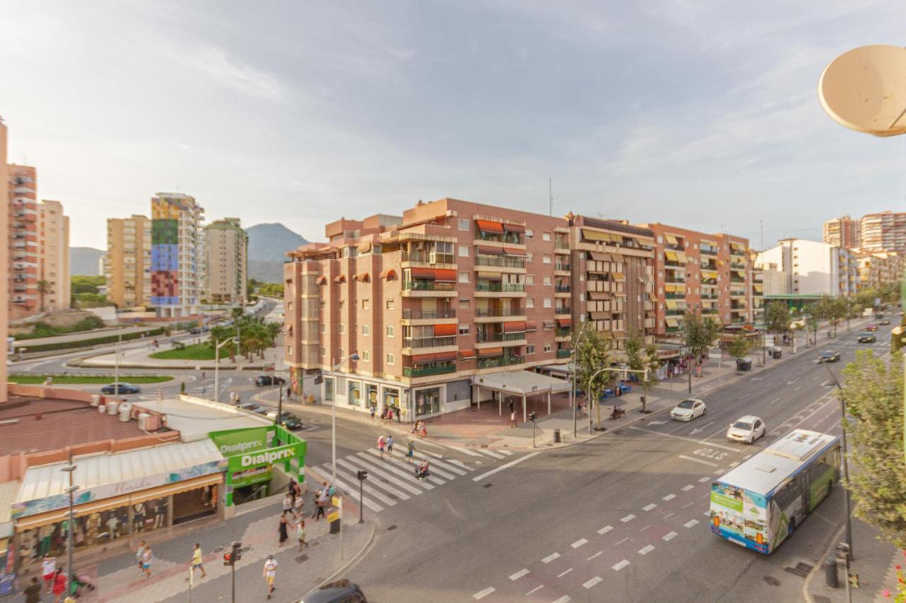Апартаменти 2Br Flat - Aircon - 5 Min Walk To Benidorm Beach Екстер'єр фото