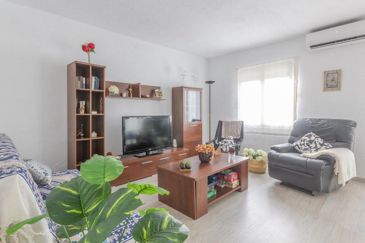 Апартаменти 2Br Flat - Aircon - 5 Min Walk To Benidorm Beach Екстер'єр фото