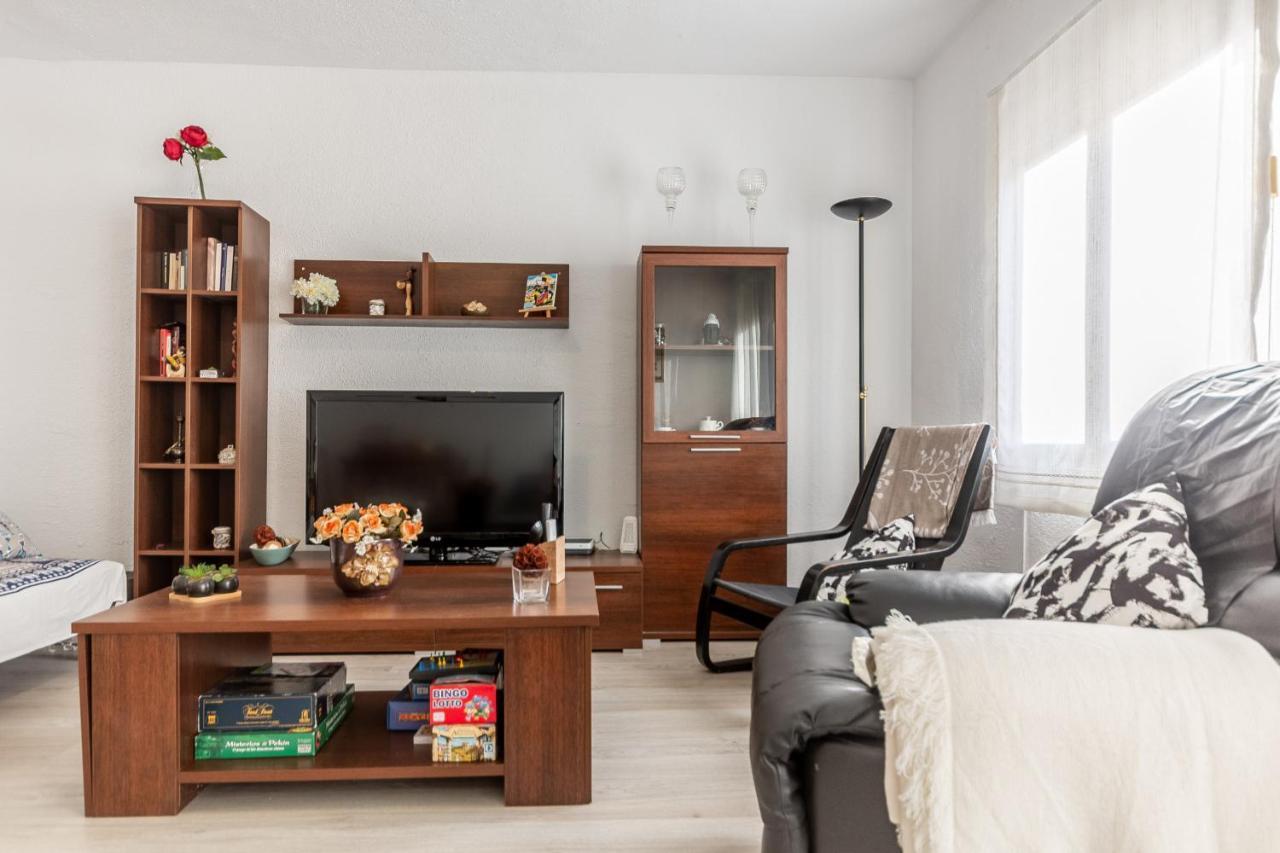 Апартаменти 2Br Flat - Aircon - 5 Min Walk To Benidorm Beach Екстер'єр фото