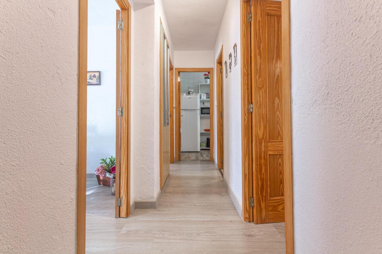 Апартаменти 2Br Flat - Aircon - 5 Min Walk To Benidorm Beach Екстер'єр фото